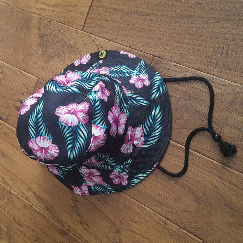 Body Glove Black Floral Bucket Hat with Adjustable String